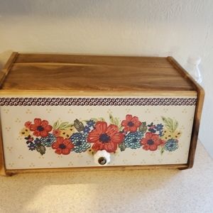 New Pioneer Woman bread box